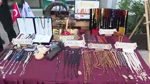 Cumhurbaşkanı Erdoğan, Atatürk Havalimanı Millet Bahçesi Usta Eller Sanatçıları Çarşısı’nı gezdi