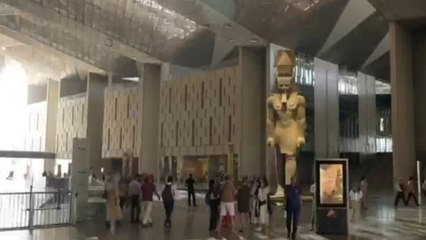 El Gran Museo Egipcio abre sus puertas: se exhibe por primera vez el tesoro completo de Tutankamón