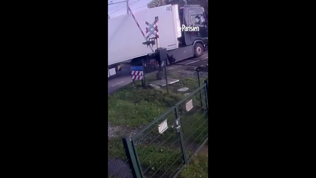 Un train percute de plein fouet un camion sur un passage à niveau