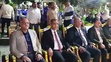 محافظ القليوبية يشارك المواطنين فرحتهم بمتابعة افتتاح المتحف المصري الكبير على الشاشات