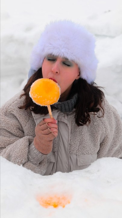 Does she eat ice? 😵