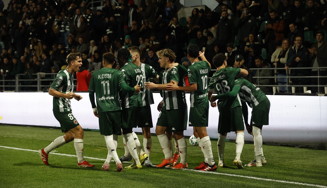 Ligue 2 : Saint-Étienne s'incline au Red Star, surprenant dauphin