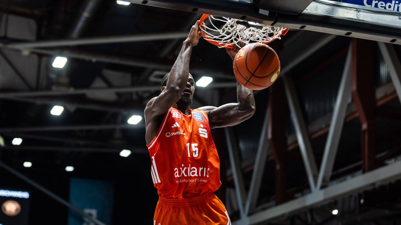 Brewer fliegt, Yebo wühlt: Niners wieder auf Kurs