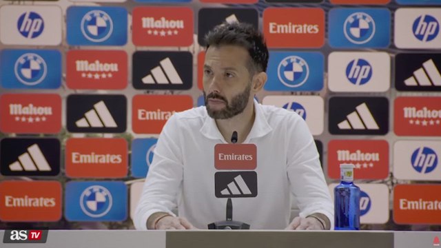 Máxima tensión entre Corberán y dos periodistas de Valencia