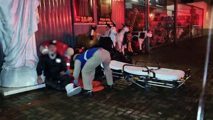 Motociclista de 19 anos fica ferido após queda na Avenida Tancredo Neves em Cascavel