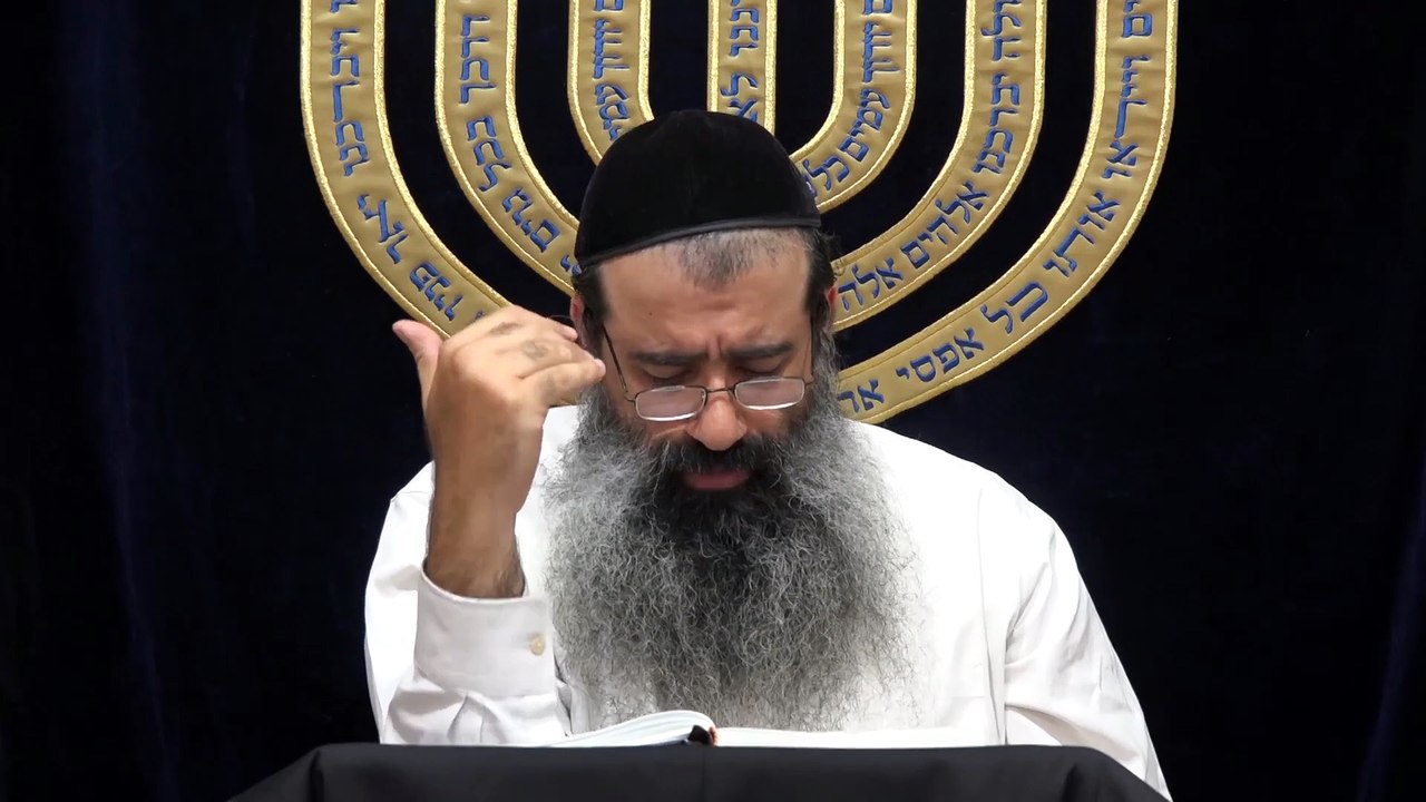 לבושים לשמו יתברך 23