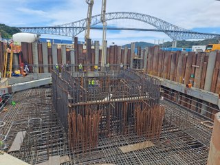 Cuarto Puente sobre el Canal de Panamá alcanza 27% de avance con vaciado de concreto en torres principales