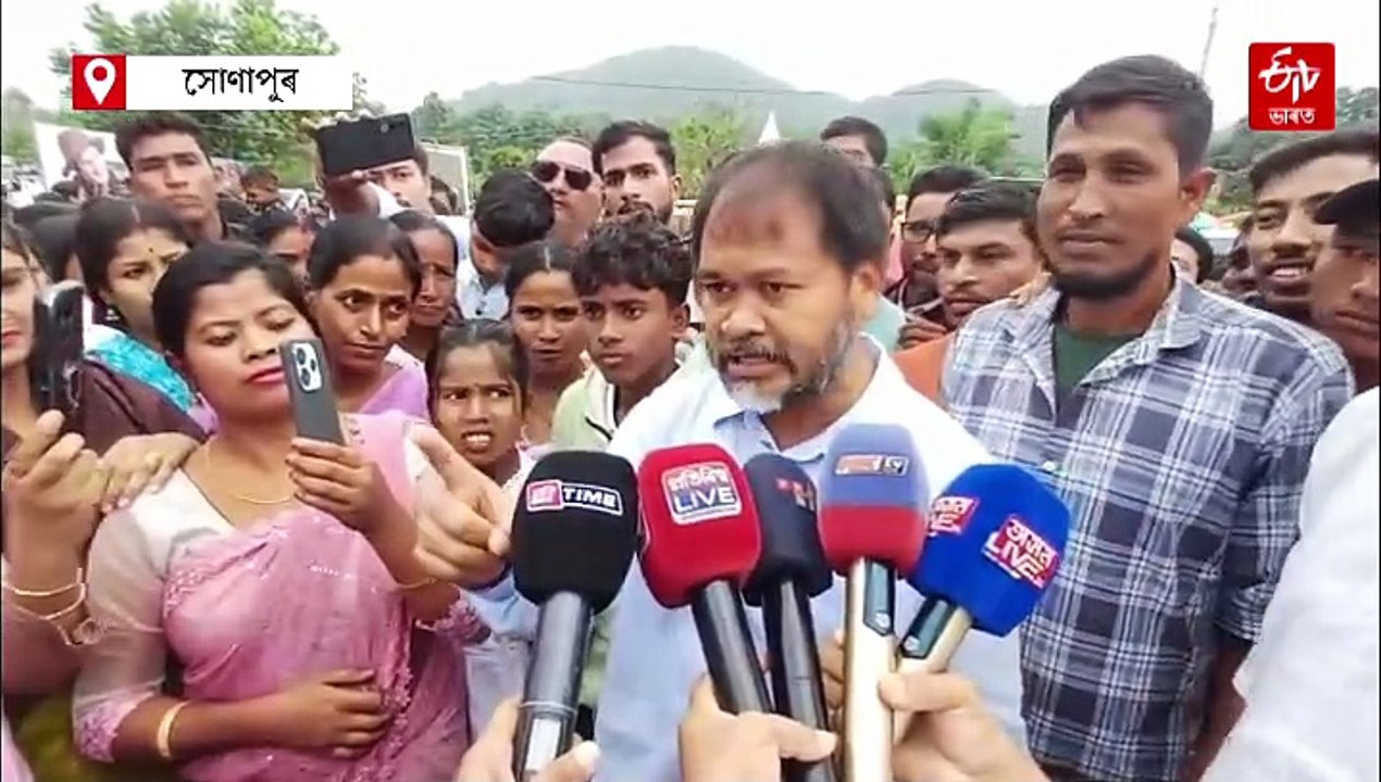 জুবিন ক্ষেত্ৰৰ ট্ৰাইবেল বেল্টৰ মাটি এৰি দিয়ক অশোকদা : মন্ত্ৰী অশোক সিংহালক হুংকাৰ অখিল গগৈৰ