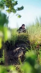 He was a popular figure on campus, admired by everyone, with countless suitors, yet he was ultimately won over by the spoiled young lady who constantly opposed him. After finally breaking through their ambiguous relationship and confessing their true feel