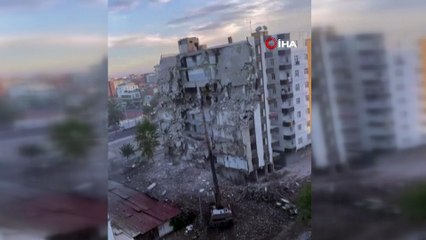 Diyarbakır’da 8 katlı bina tek dokunuşta yerle bir oldu