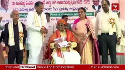 ఎక్కడున్నా తెలుగులో మాట్లాడటం అలవాటు చేసుకోవాలి: వెంకయ్య నాయుడు