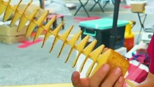 This spiral fries street food idea is going viral 🍟 Start your own small business with just a fryer, a slicer, and a stand! Low investment, high profit — perfect for festivals or roadside stalls. Would you try this? 👇 Follo Reacts | DIY videos | crafts