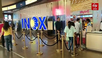 কলকাতায় জুবিনের শেষ ছবি দেখতে এসে আবেগী দর্শকরা