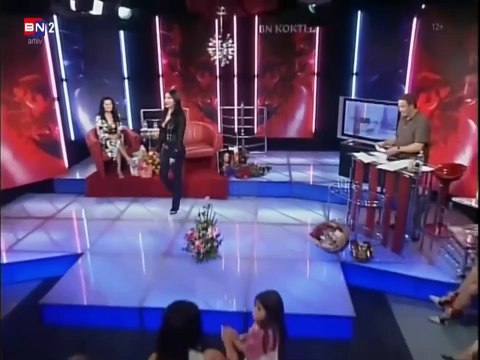 Ceca - Manta, manta (BN Koktel 18.06.2007)