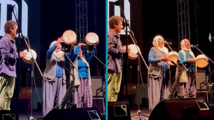 Pinhani’den Fethiye’de sürpriz düet: ‘Delbekçi Teyzeler’ sahnede!