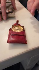 Petite trouvaille vintage dans sa délicate pochette #hermes #jaegerlecoultre #vintage #montres #horlogerie