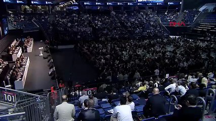 Beşiktaş Genel Kurulu'ndan eski başkanı Hasan Arat'a çifte şok