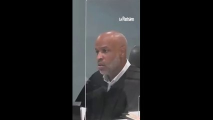 Un policier témoigne en visio à un procès sans pantalon