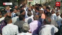રાજકોટ: સ્નેહ મિલનમાં જતા BJP MLAને ખેડૂતોએ રસ્તામાં જ થોભાવ્યા, પાક નુકસાની અંગે તાત્કાલિક સહાય માટે કરી રજૂઆત