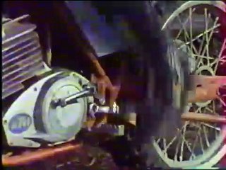 Kick, Raoul, la Moto, les Jeunes et les Autres - 1980 - Episode 4 - L'Enduro