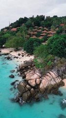 6 AM in Koh Lipe, no roads needed—just a walk to the beach 🏝️