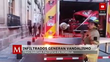 Manifestantes vandalizan el Palacio de Gobierno en Morelia durante protesta