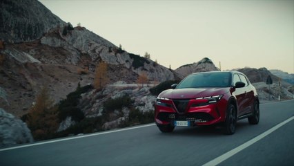 2026 Alfa Romeo Junior Sport Speciale Driving Video