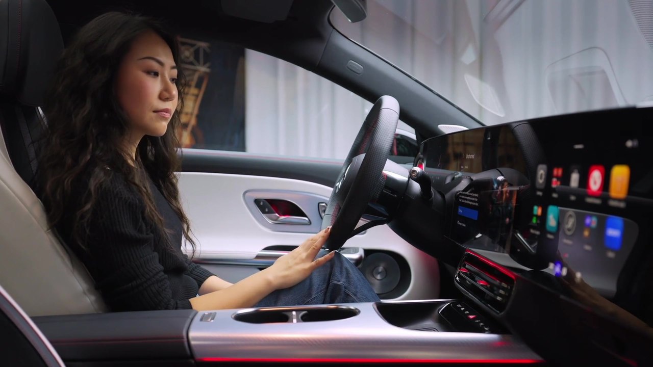 2025 Mercedes-Benz GLC 4th generation MBUX - Videostreaming RIDEVU provided by Sony Pictures Entertainment in IMAX Enhanced