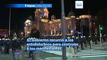 Serbia exige la dimisión del presidente Vucic ante el Parlamento de Belgrado