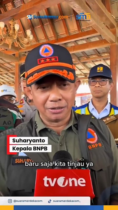 Gubernur Jateng Ahmad Luthfi dan Kepala BNPB Suhartoyo mengecek pompanisasi Rumah Pompa Sringin