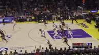 Lakers - Le slam dunk de Bronny James sur une passe lobée parfaite de Reaves