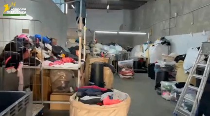 Ercolano, 10 tonnellate di stracci in un opificio fantasma a rischio incendio (03.11.25)