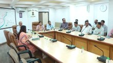 #GUJARAT #AHMEDABAD FAIR PRICE SHOP OWNER MEETING BY IAS MONA KHANDHAR
