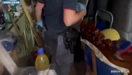 Da garage di casa a deposito di droga: 300 ovuli di marijuana in frigo