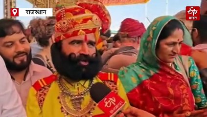 पुष्कर मेला 2025: विदेशियों ने बांधे साफे, राजस्थानी अंदाज में बांकुरों ने बढ़ाई मूंछों की धाक