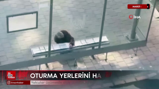 Mardin'de duyarlı vatandaş yolcular üşümesin diye durağın oturma yerlerini halıyla kapladı