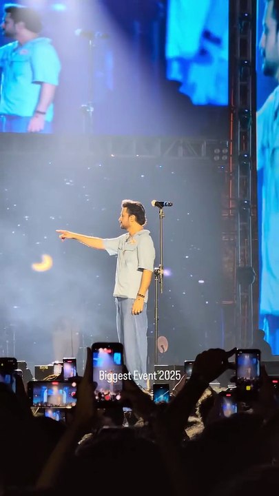 Atif Aslam concert part 1 video