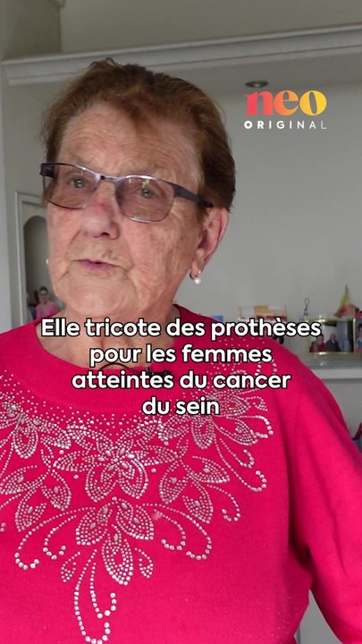 À 94 ans, Suzanne tricote des prothèses mammaires pour les femmes touchées par le cancer du sein. Pour neo, elle raconte comment son passe-temps s’est transformé en un véritable engagement solidaire. 👵🏻🧶