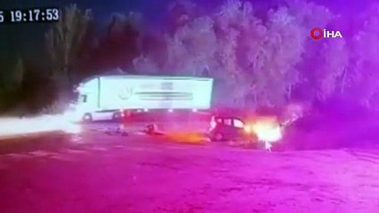 Edirne'de iki tır ve üç otomobil birbirine girdi! O anlar kamerada!