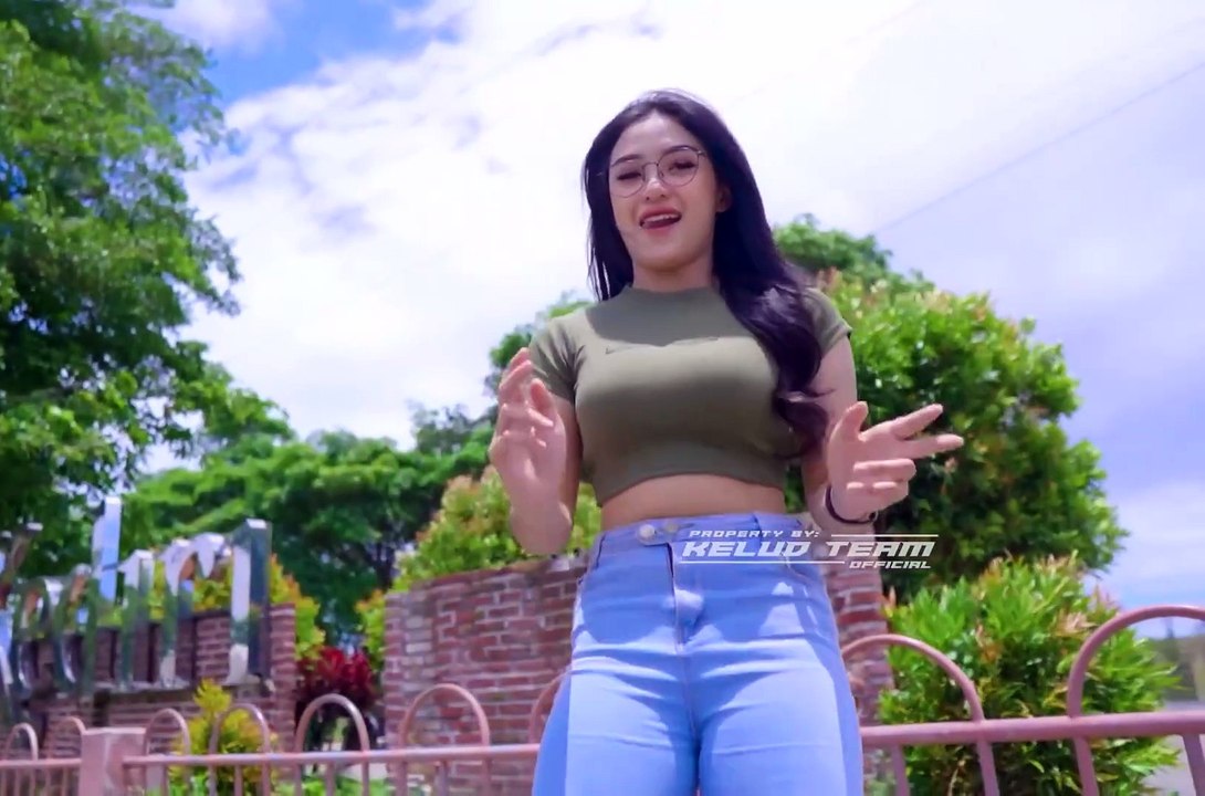 DJ OCOPAKELE NROTOK MBEDIL - DJ yang diputar Kelud Team di Jakarta