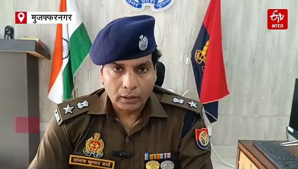 Watch; ट्रैफिक पुलिसकर्मी ने रोकी कार तो युवकों ने सरेआम की पिटाई, बच्ची को लॉक कर भागे, शीशा तोड़कर बचाया