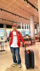 You just need to follow your dreams, sooner or later you will fulfill it through AI 🤣#AI #AIPrompts#aivideocreation