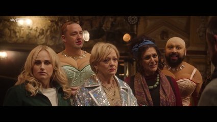 Watch: Trailer for star-studded Christmas film ‘Tinsel Town’ featuring Kiefer Sutherland drops