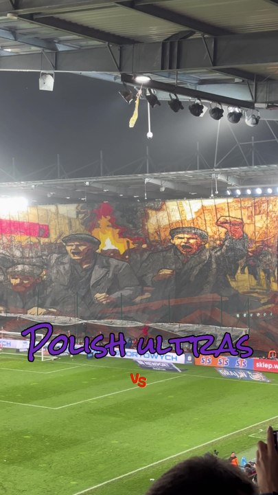 Widzew Łódź ultras during the “derby” with Legia