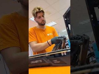 😱 ¡MENUDO CAMBIO! Así se limpia un PC Gaming en #pccomponentes #shorts