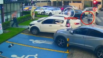 Assalto a Motociclista em Plena Luz do dia na Avenida José Bonifácio, Recife: Detalhes da Ação Criminosa Gravada por Câmera de Segurança