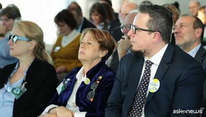 A Milano Biennale dell'Accoglienza contro crisi adozioni a affidi