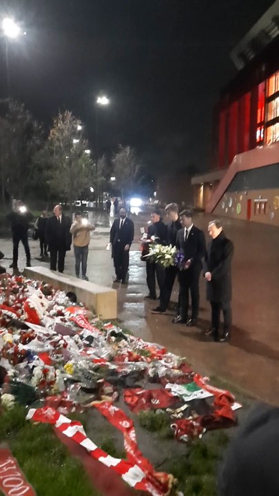 El Real Madrid rinde homenaje a Diogo Jota en Anfield