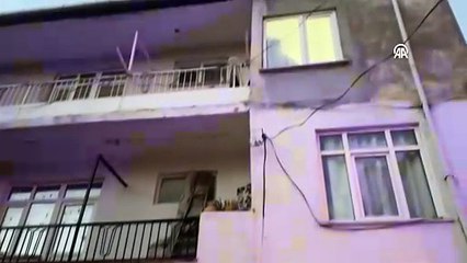 Kocaeli'de panik: 3 katlı bina boşaltıldı!