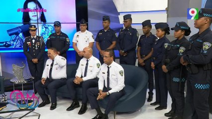 Policía Nacional presenta los nuevos uniformes administrativos | ENM